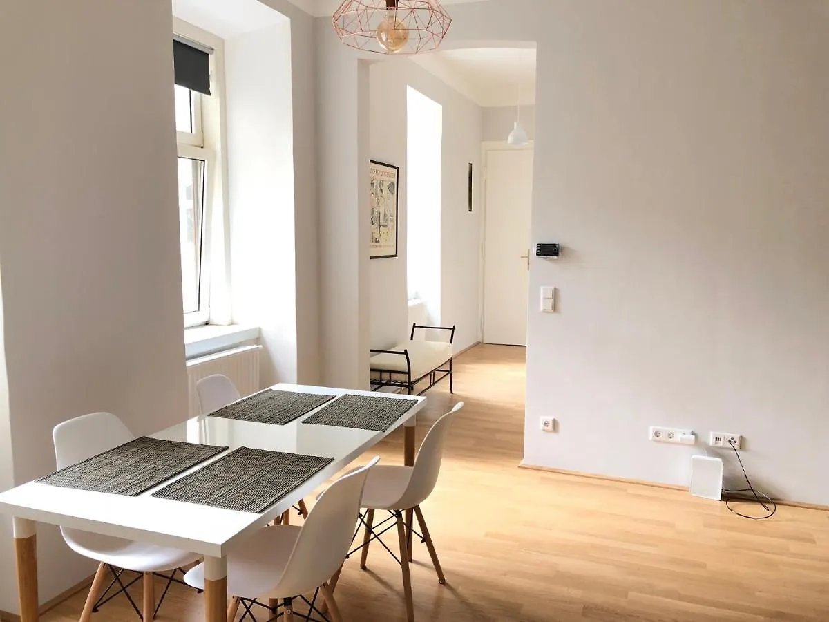 Classic, Modern&Charming! 7Min To Vienna'S Center! 0*, Vienna