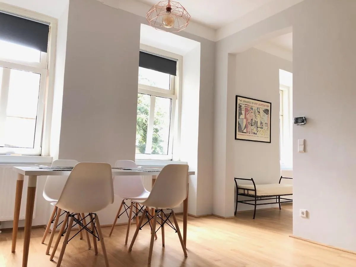Apartment Classic, Modern&Charming! 7Min To Vienna'S Center!
